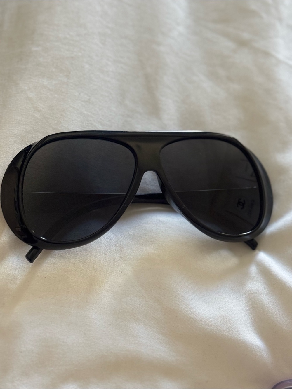 Black Aviator Sunglasses
